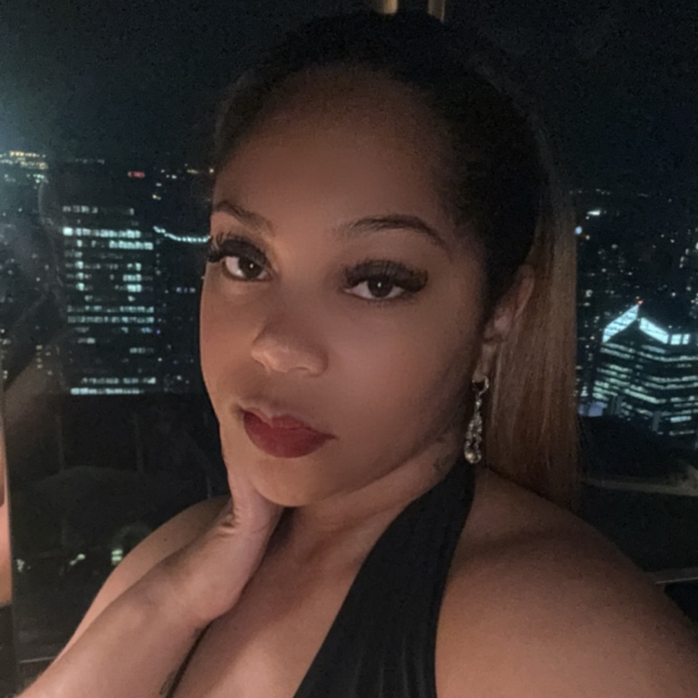 Meet your Posher, Nija